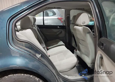 2001 Volkswagen Jetta из США, поврежденный, VIN 2VWSP69M51M178060